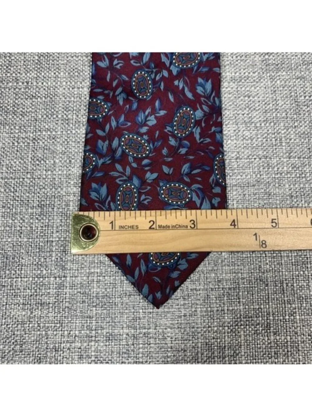 Kuppenheimer Mens Neck Tie Maroon Circle & Leaf Pattern 100% Italian Silk